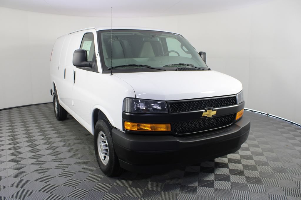 New 2026 Chevrolet Express 2500 w/ Driver Convenience Package RWD image 21