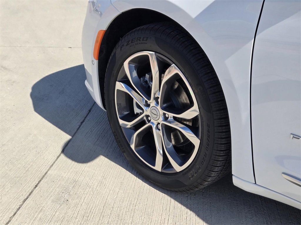 New 2026 Chrysler Pacifica Pinnacle w/ Trailer Tow Group image 5