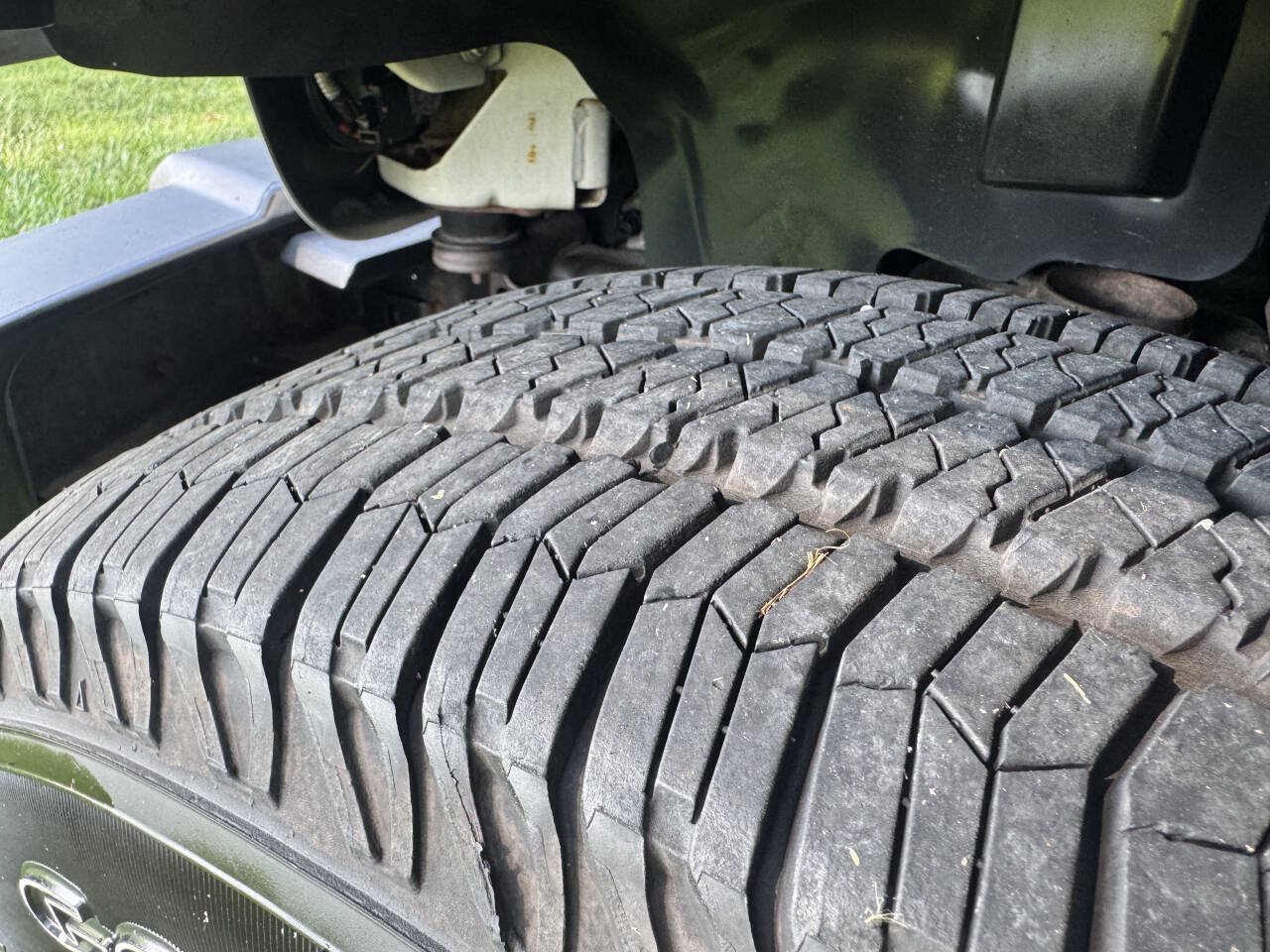 Used 2010 Jeep Wrangler Unlimited Sport AWD/4WD image 11