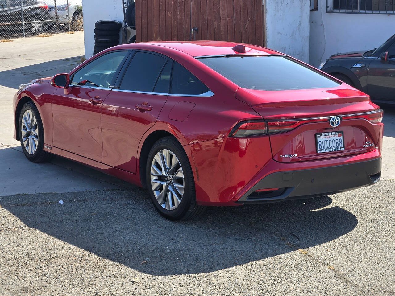 Used 2021 Toyota Mirai w/ Advanced Technology Package RWD image 12