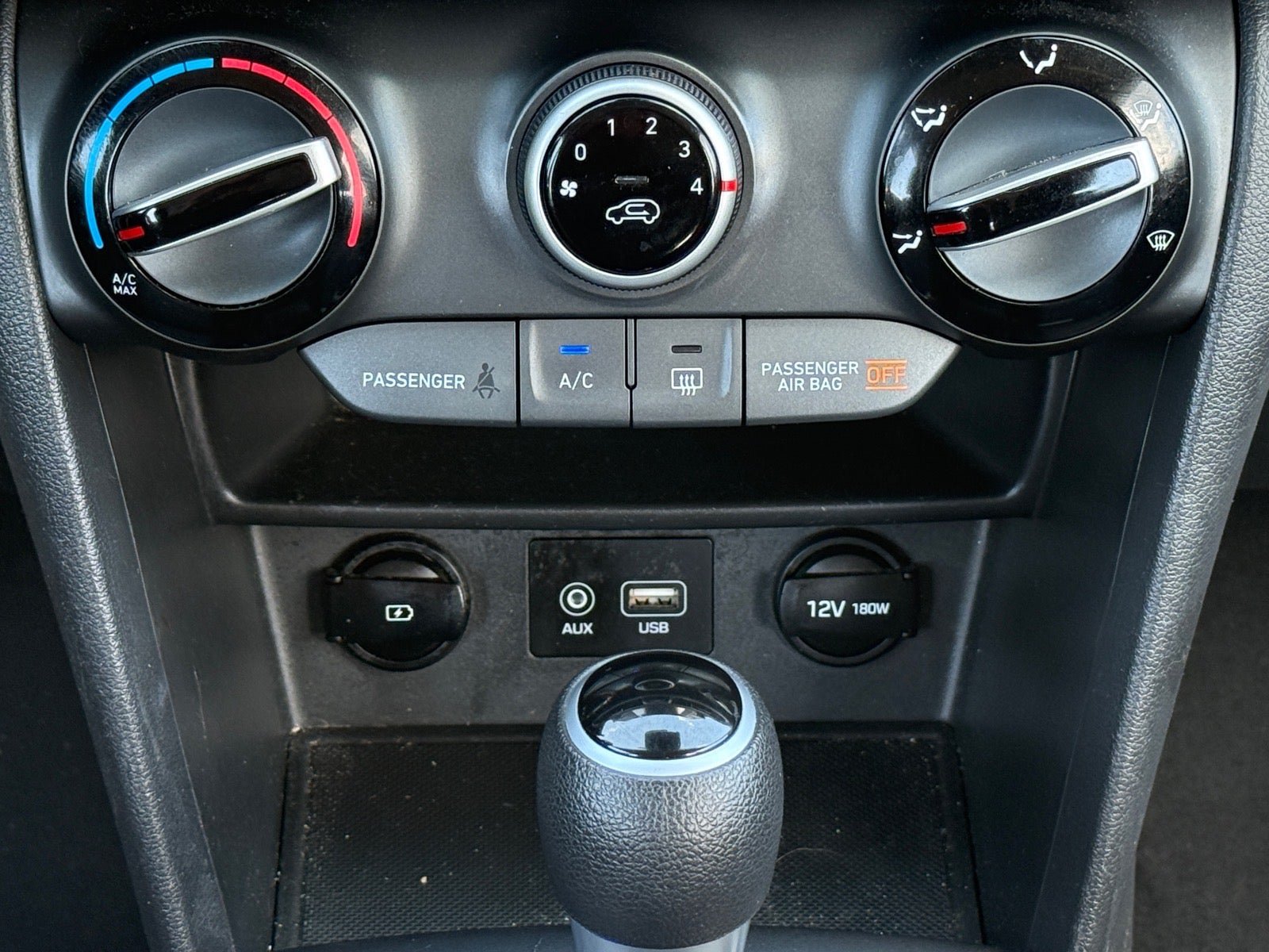 Used 2021 Hyundai Kona SE AWD/4WD image 25