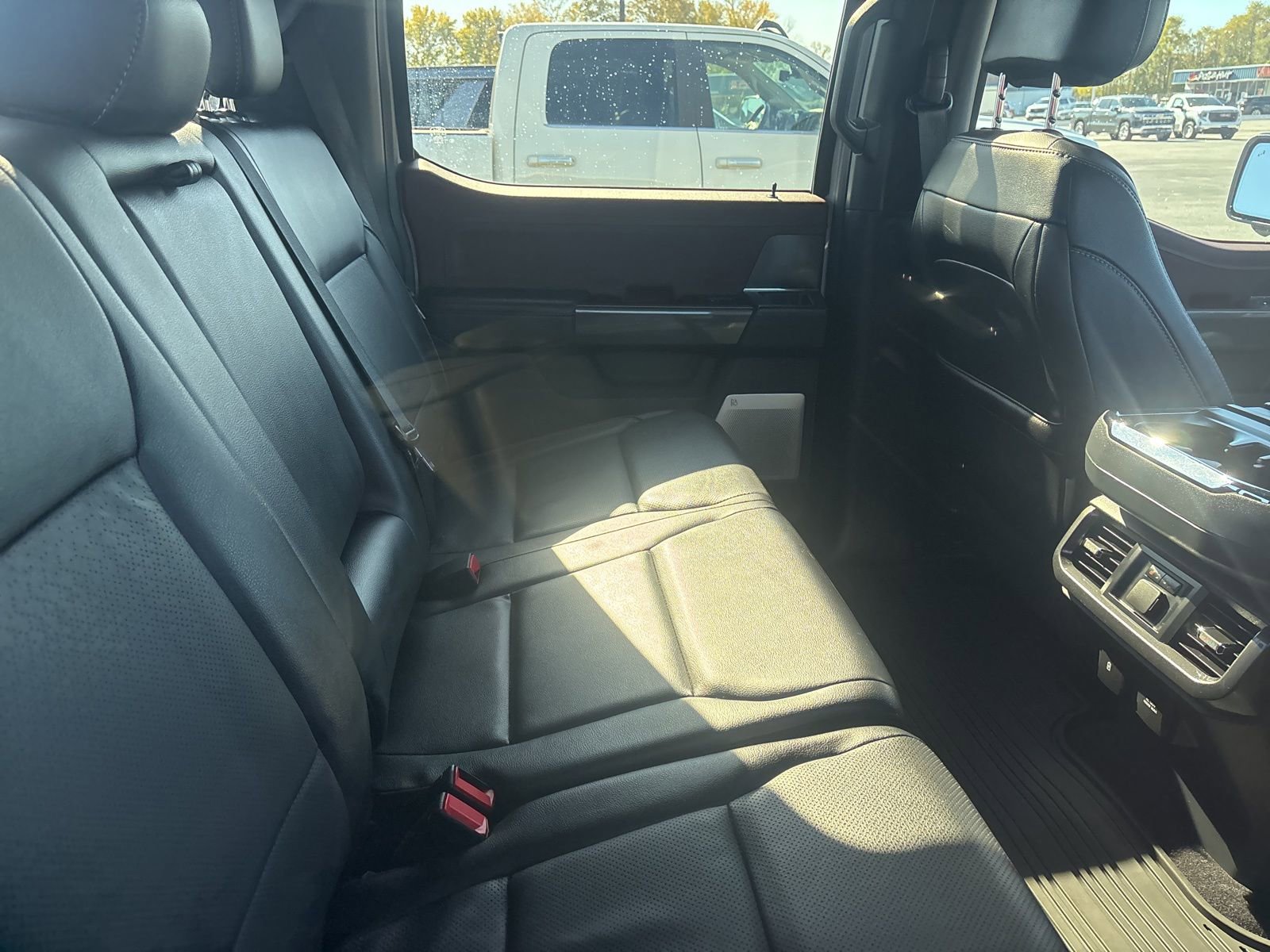 Used 2023 Ford F150 Lariat w/ Equipment Group 502A High image 8