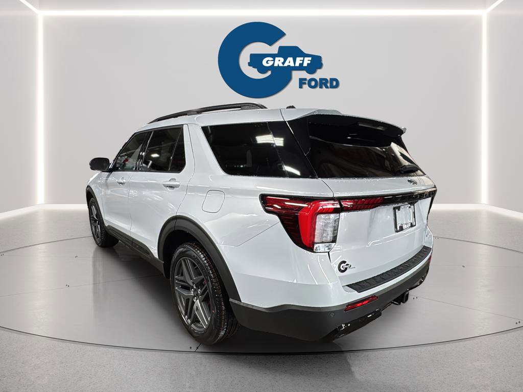 New 2026 Ford Explorer ST-Line w/ ST-Line Street Pack image 3