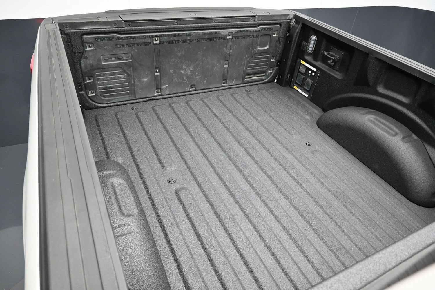 Used 2023 Ford F150 Lariat w/ Max Trailer Tow Package AWD/4WD image 46