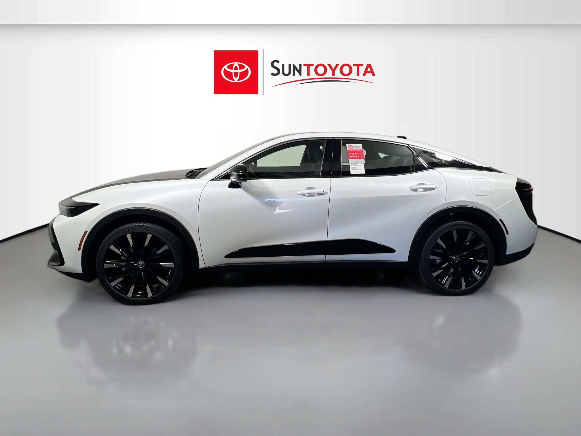 New 2026 Toyota Crown Platinum AWD/4WD image 7