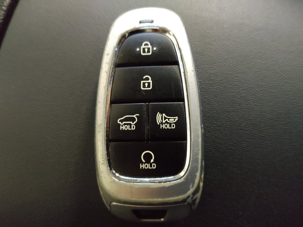 Used 2023 Hyundai Santa Fe SEL image 32