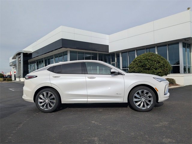 New 2026 Buick Envista Avenir image 3