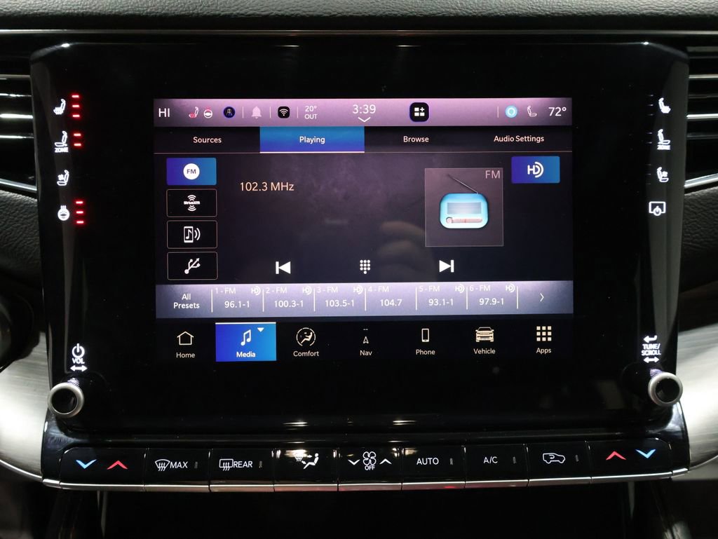 Used 2024 Jeep Wagoneer L Series III w/ Flexible Seating Group image 30