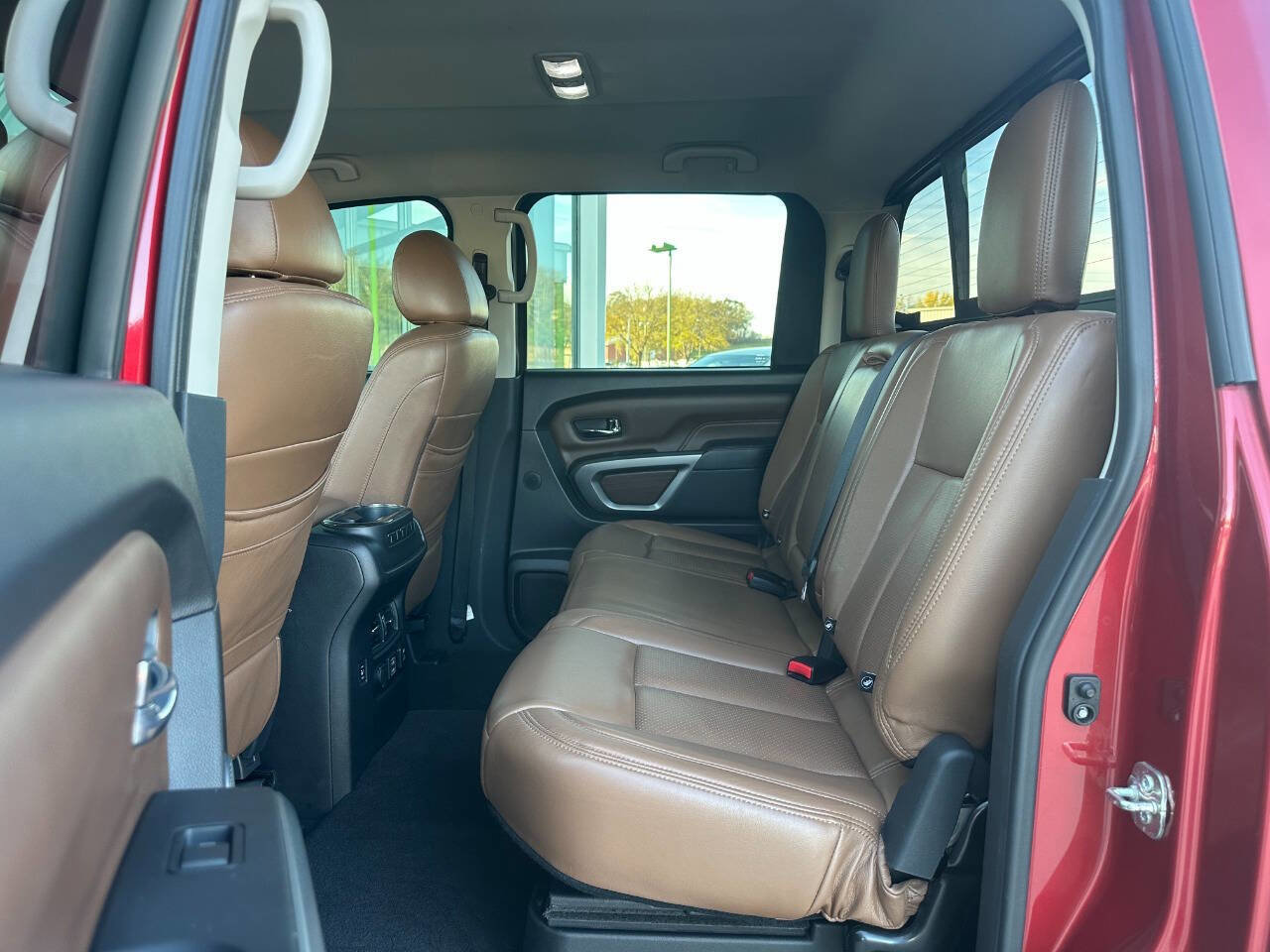 Used 2019 Nissan Titan Platinum Reserve w/ Platinum Utility Package image 13