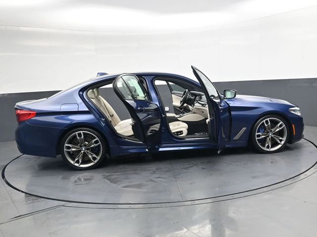 Used 2020 BMW M550i xDrive w/ Premium Package AWD/4WD image 36