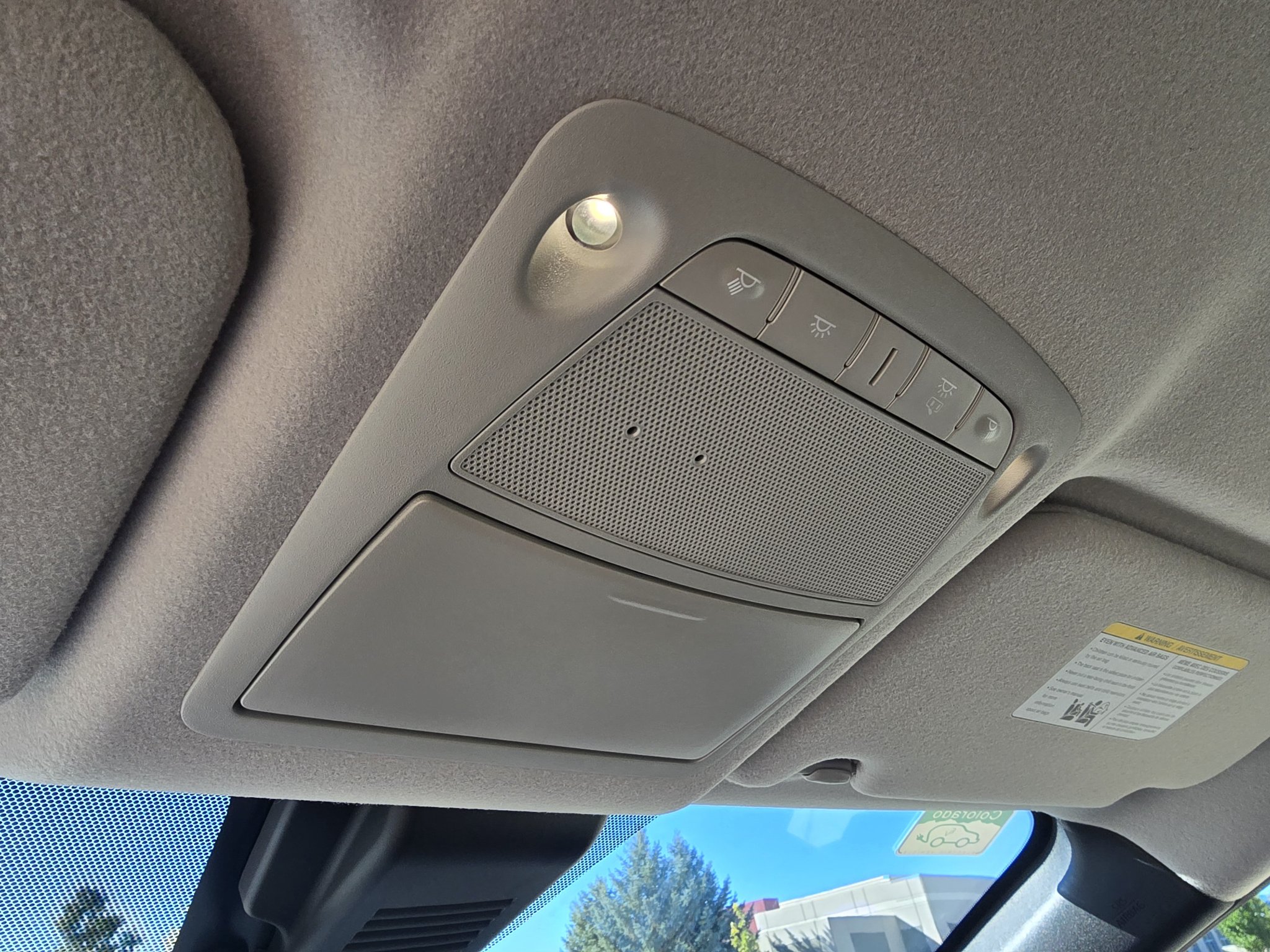 Used 2025 Nissan Leaf S FWD image 25