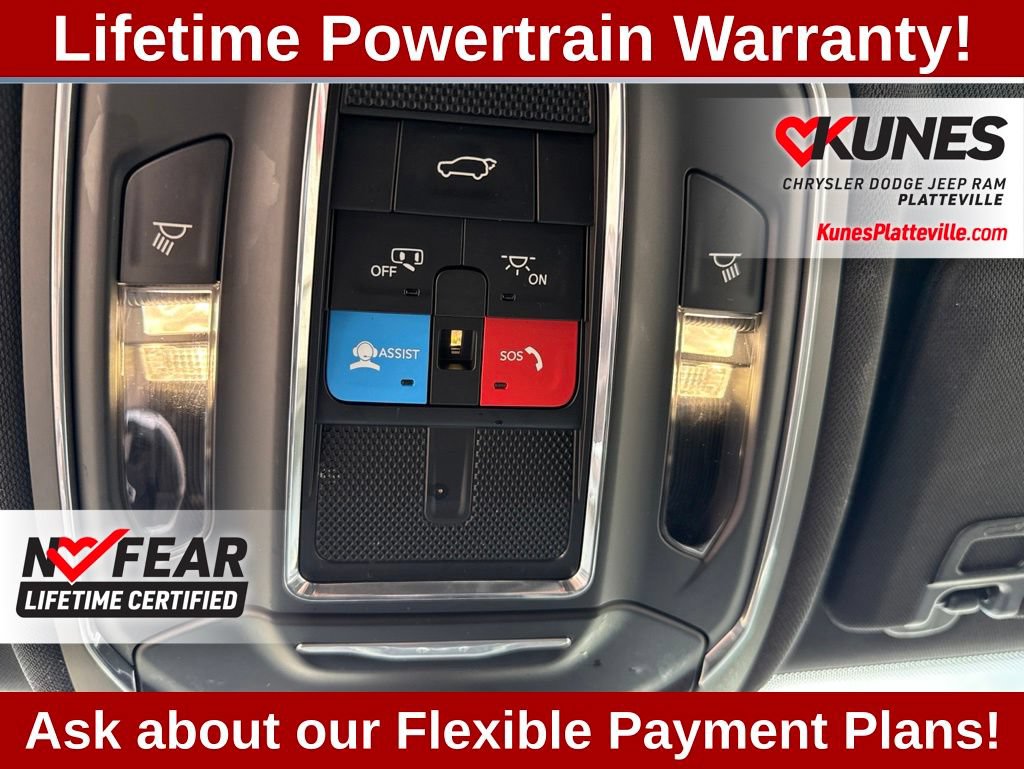 Used 2024 Jeep Grand Cherokee Altitude AWD/4WD image 19