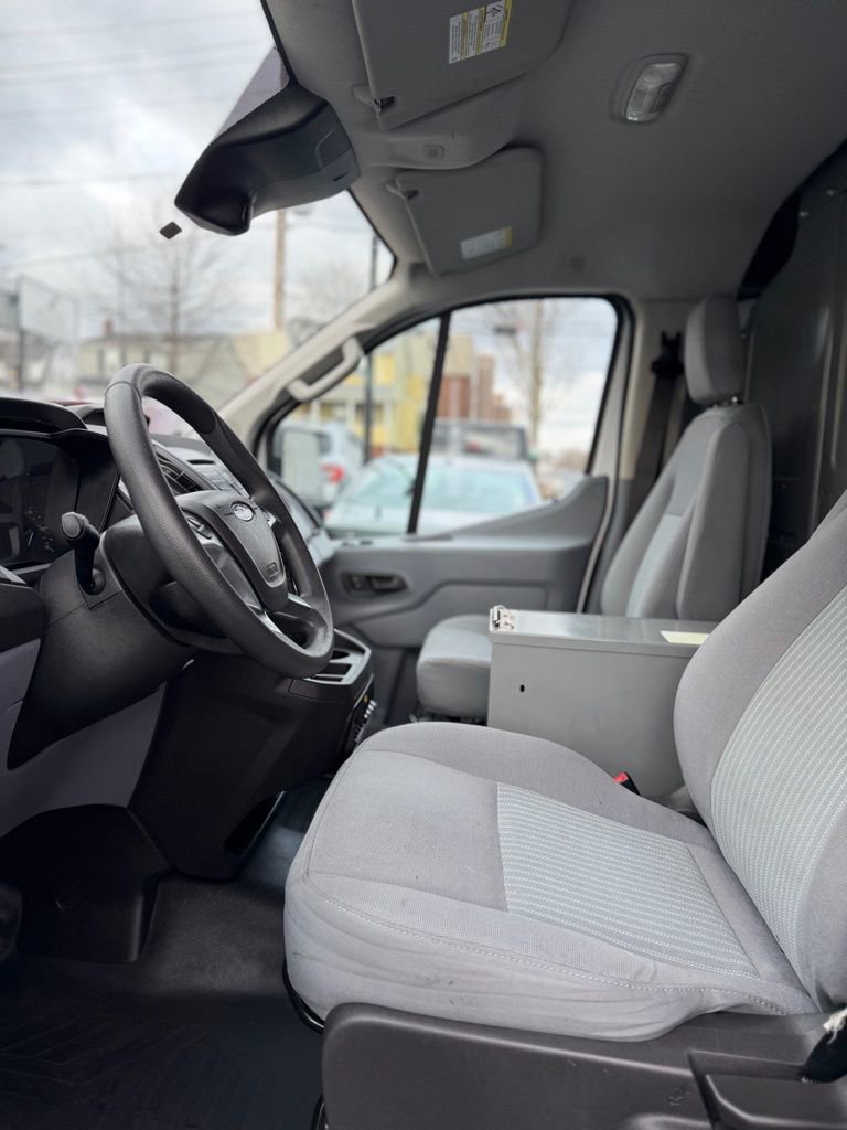 Used 2019 Ford Transit 150 148 Low Roof RWD image 9