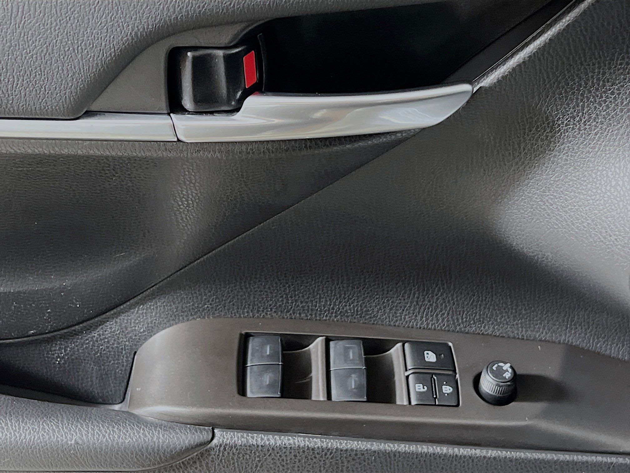 Used 2024 Toyota Camry SE image 17