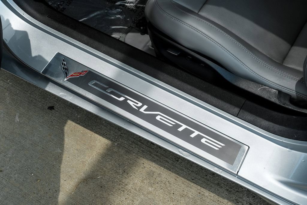 Used 2017 Chevrolet Corvette Stingray Coupe RWD image 37