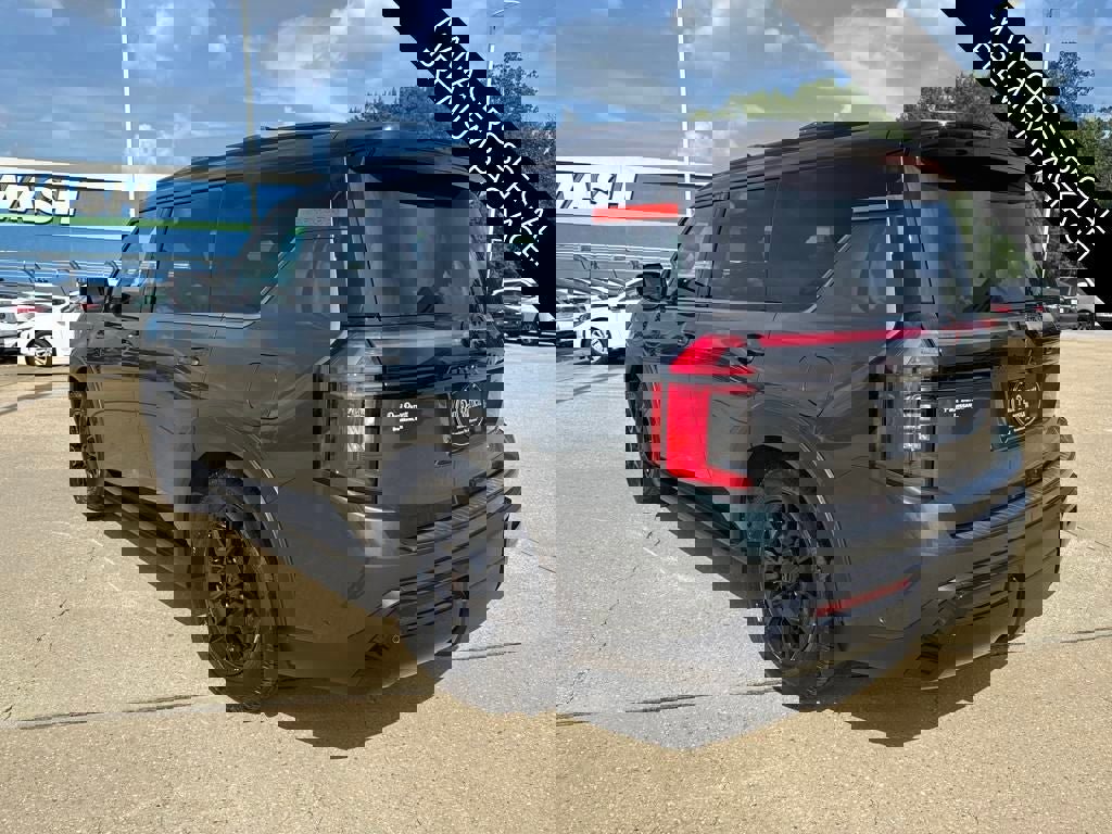 New 2025 Nissan Armada PRO-4X w/ Pro-4X Premium Package image 4