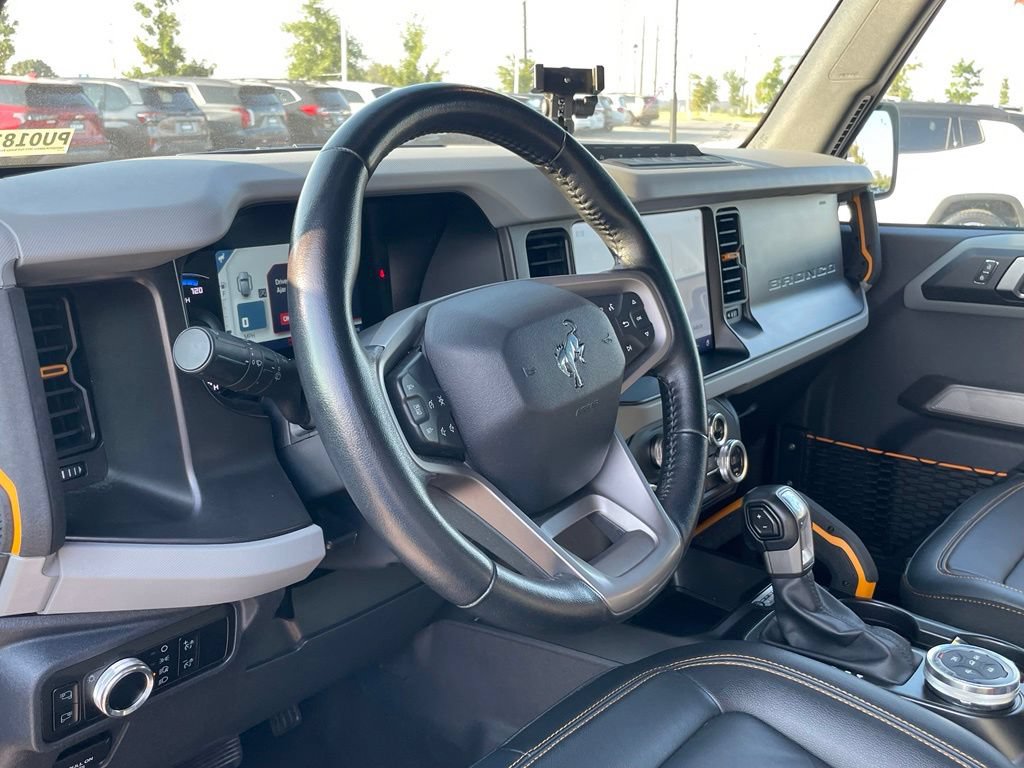 Used 2023 Ford Bronco Badlands w/ Sasquatch Package AWD/4WD image 9
