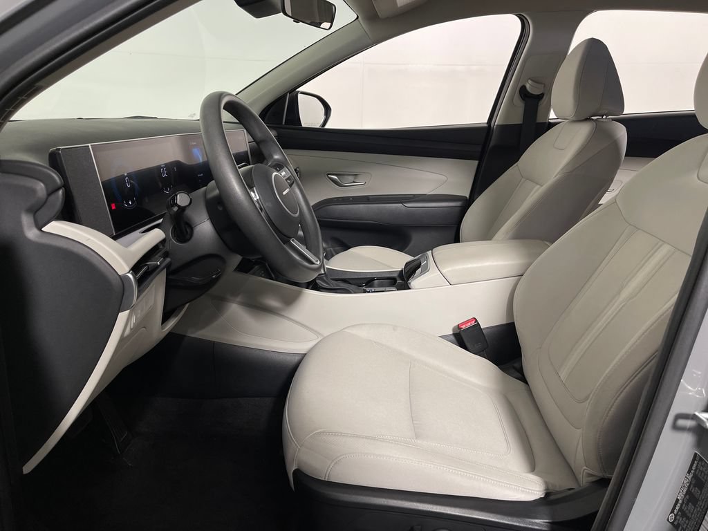 Certified 2025 Hyundai Tucson SEL FWD image 13