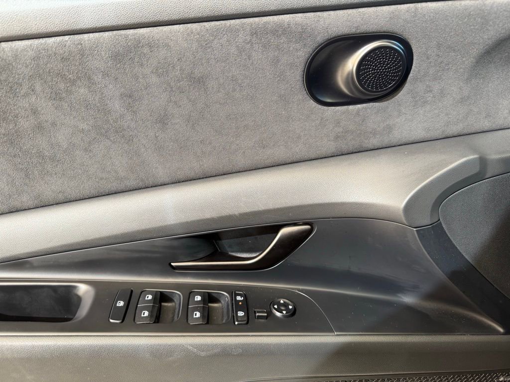 Used 2025 Hyundai Elantra N FWD image 29