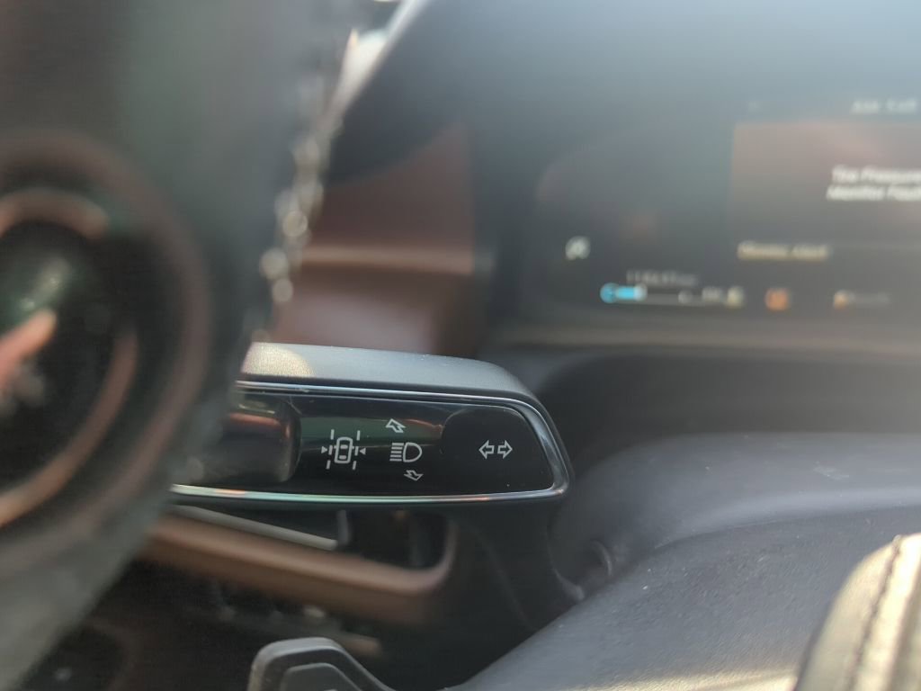 Used 2020 Lincoln Aviator Reserve w/ Equipment Group 201A image 46