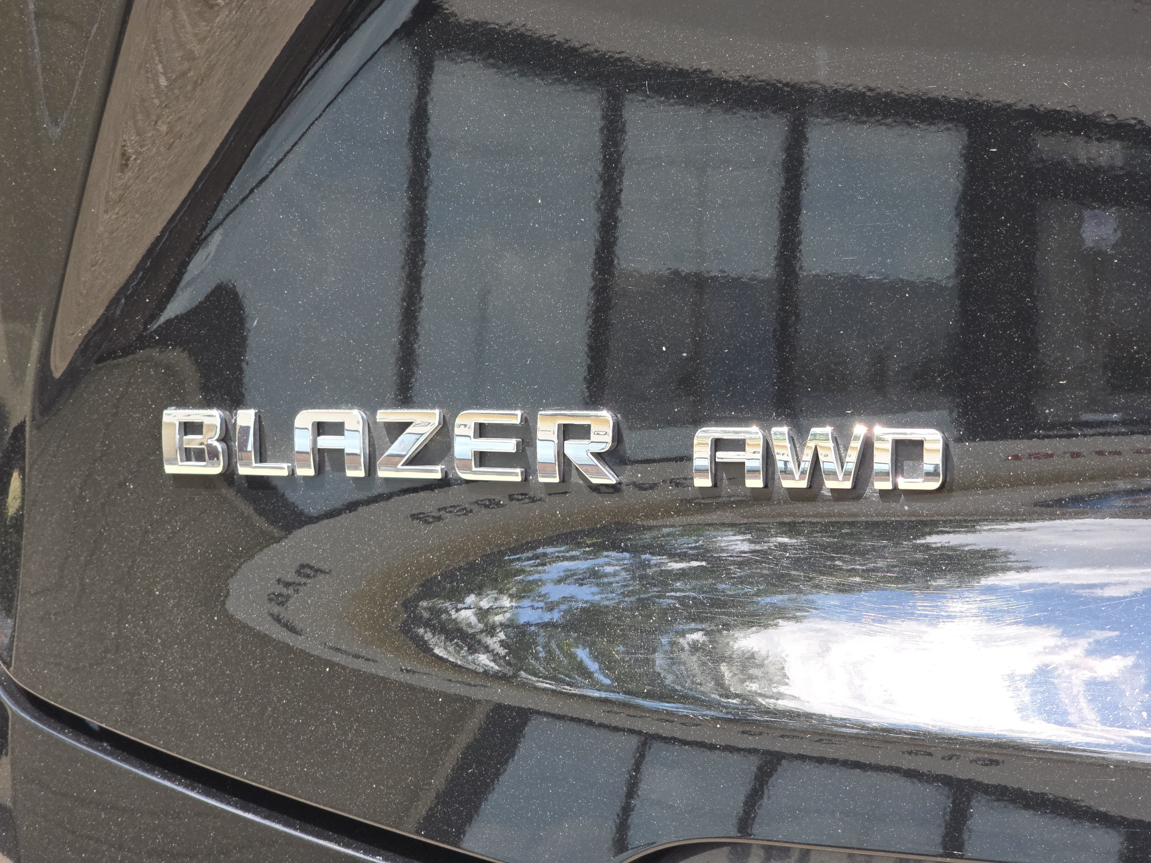 Used 2022 Chevrolet Blazer Premier w/ Enhanced Convenience Package AWD/4WD image 15