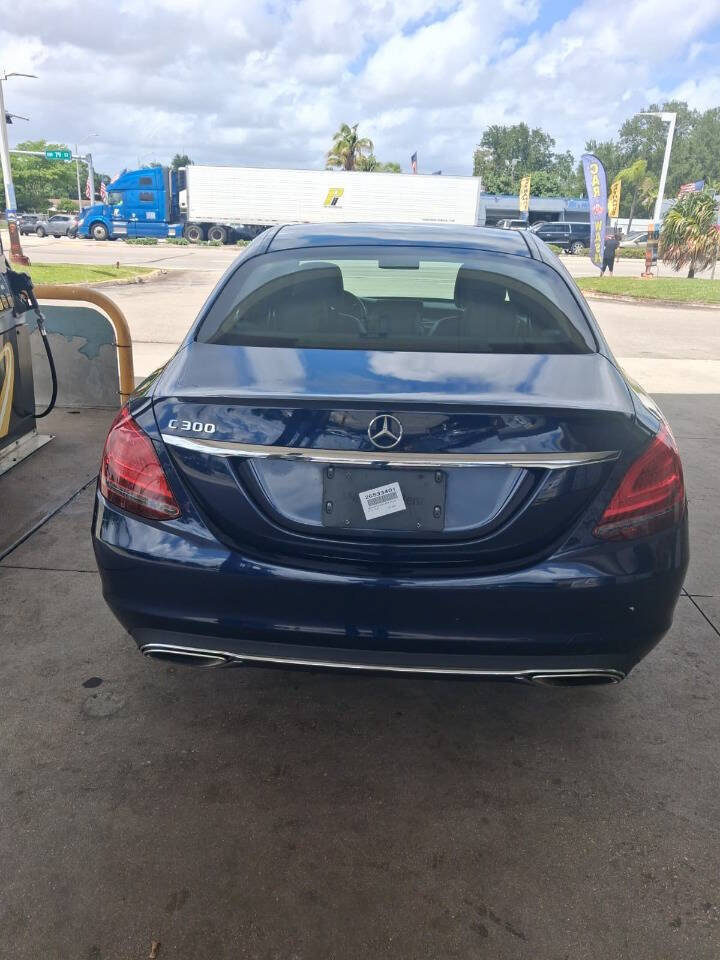 Used 2020 Mercedes-Benz C 300 Sedan image 12