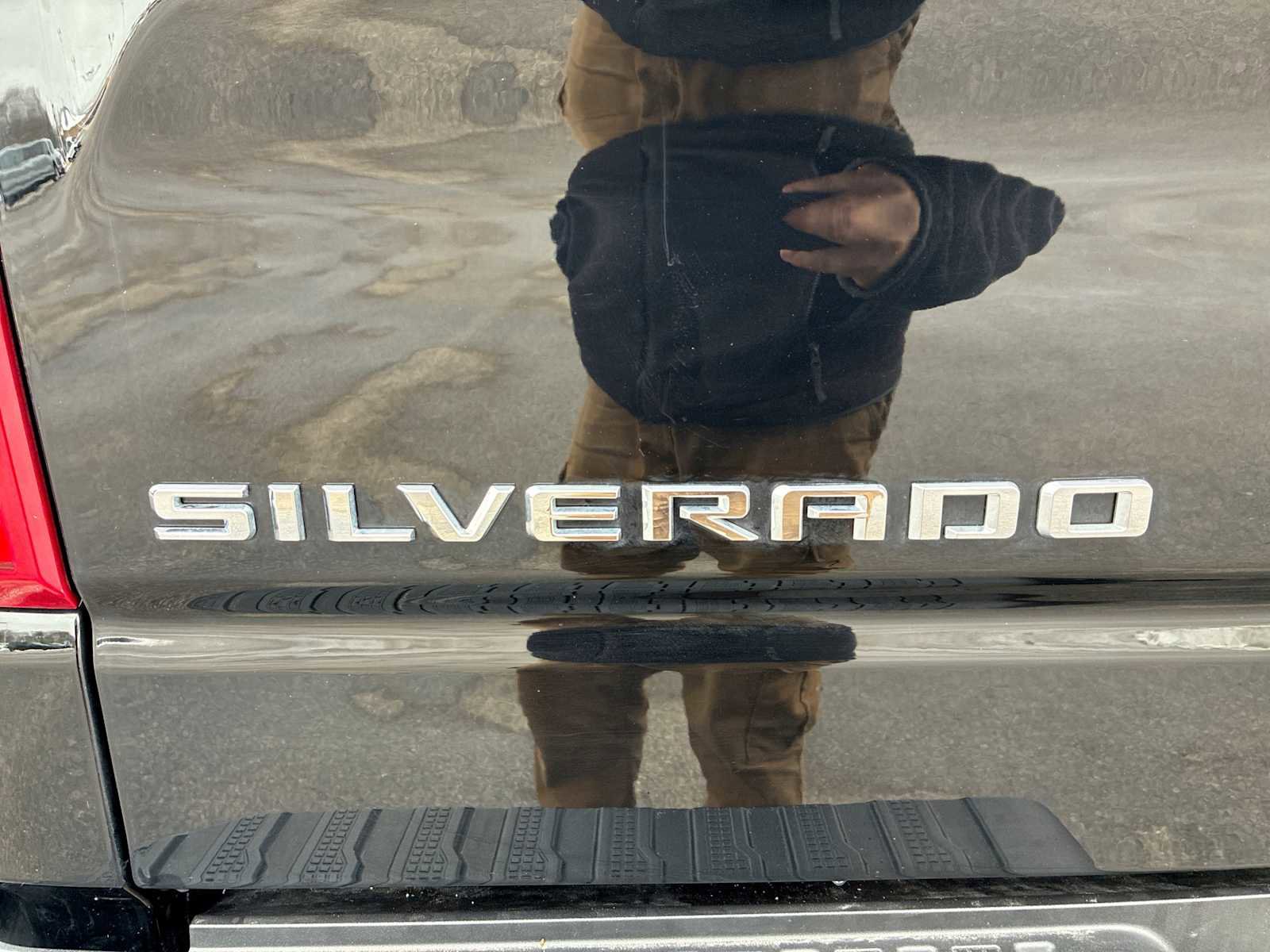 Used 2024 Chevrolet Silverado 1500 RST image 32