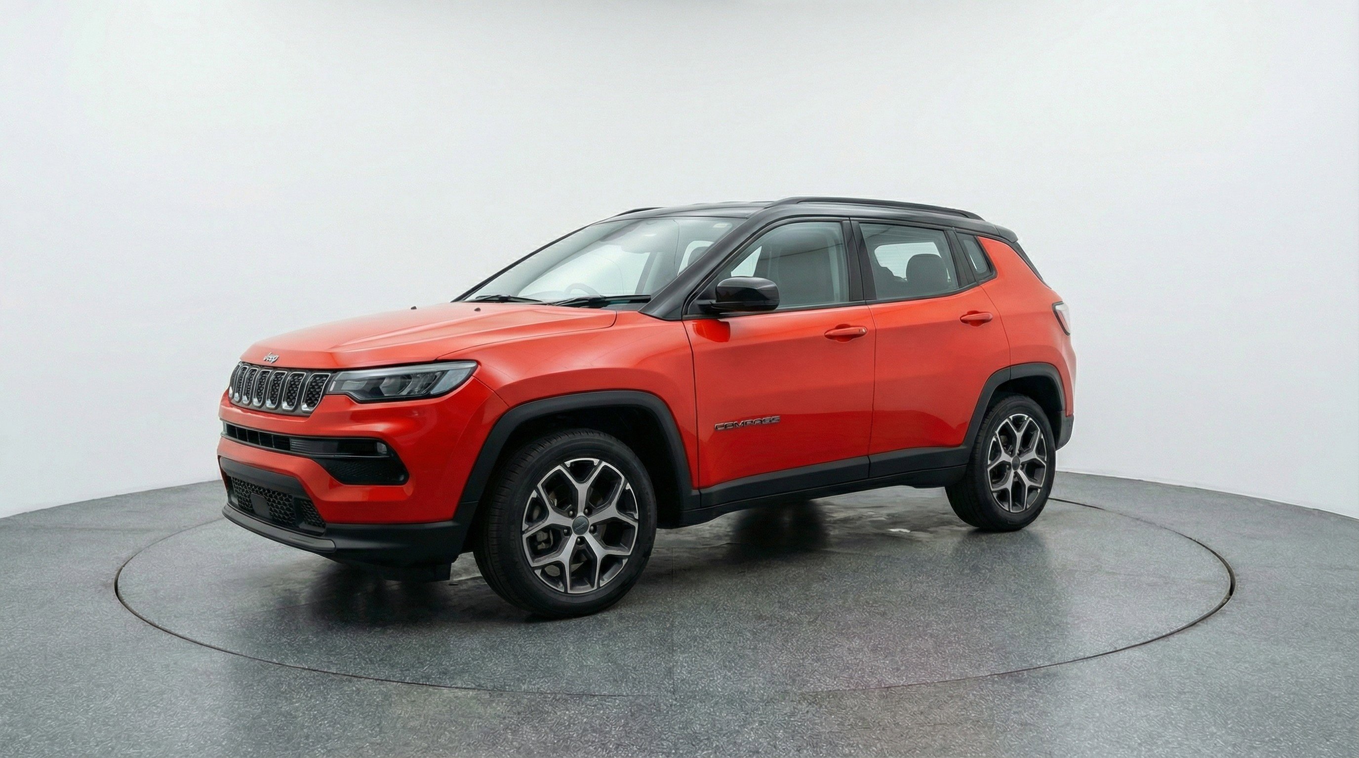 Used 2025 Jeep Compass Limited AWD/4WD image 3