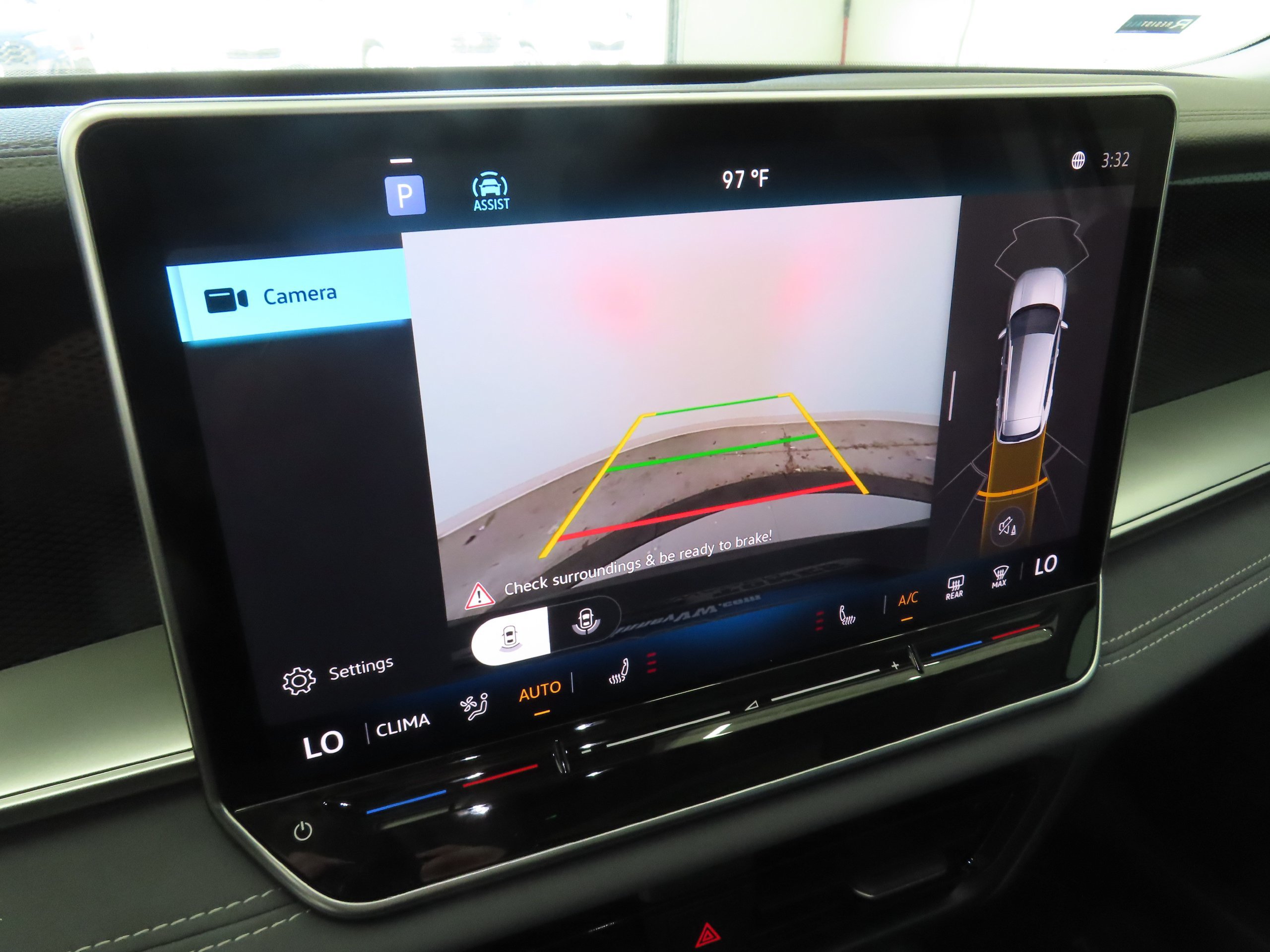 New 2026 Volkswagen Tiguan SE FWD image 16