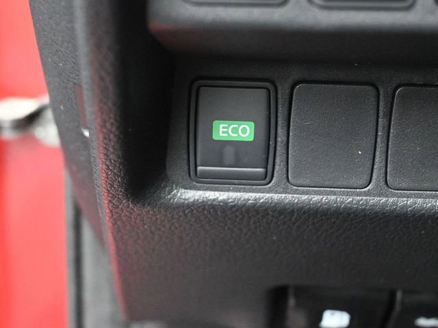 Used 2015 Nissan Rogue SV image 16