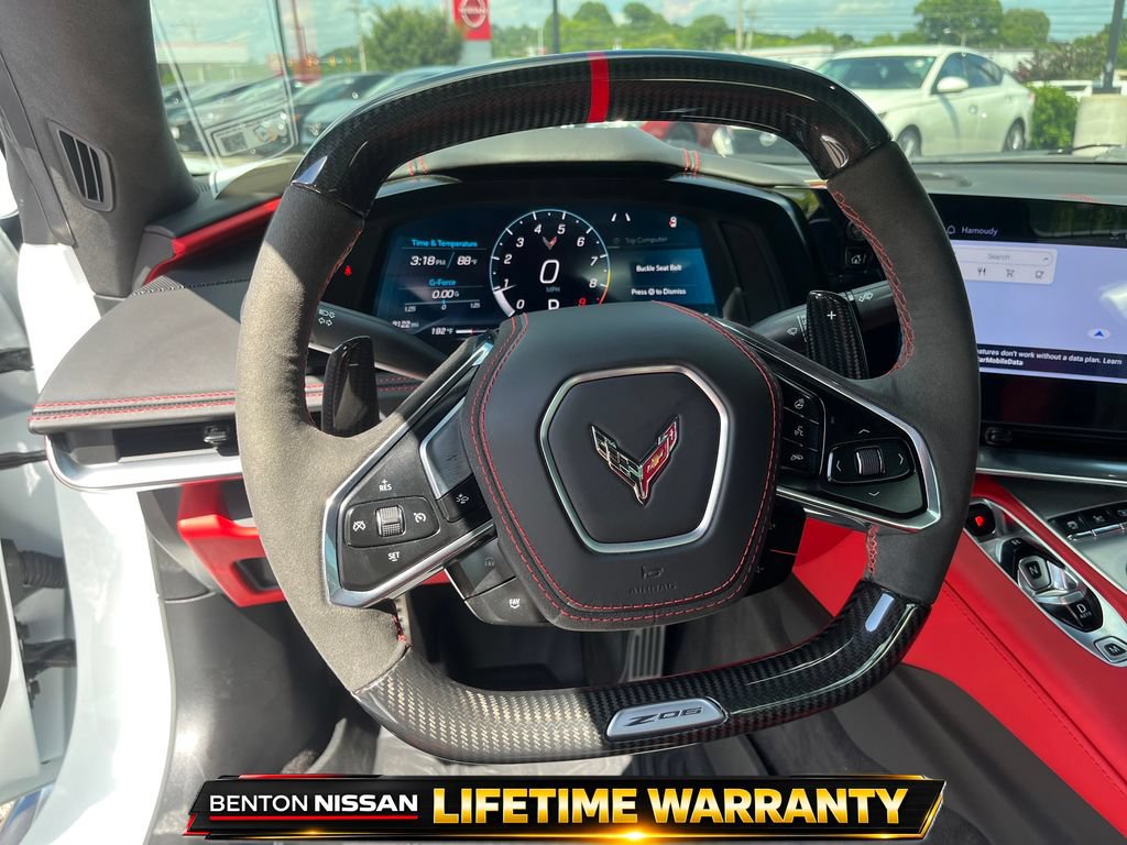 Used 2024 Chevrolet Corvette Z06 RWD image 16