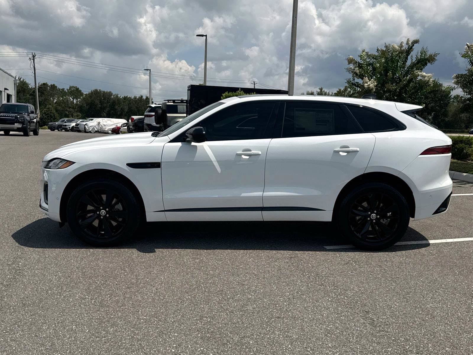 New 2026 Jaguar F-PACE R-Dynamic S image 2