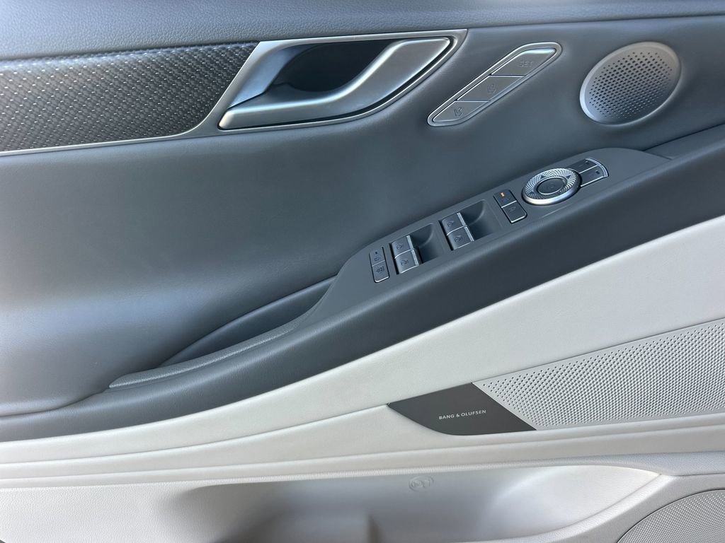 Used 2025 Genesis G80 3.5T Sport Prestige image 12