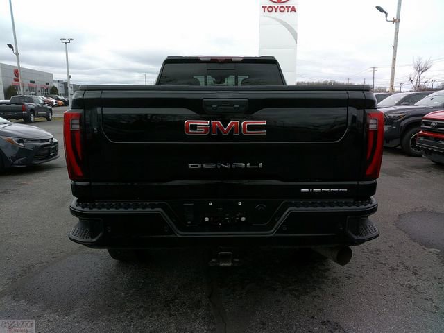 Used 2024 GMC Sierra 3500 Denali w/ Denali Reserve Package image 3