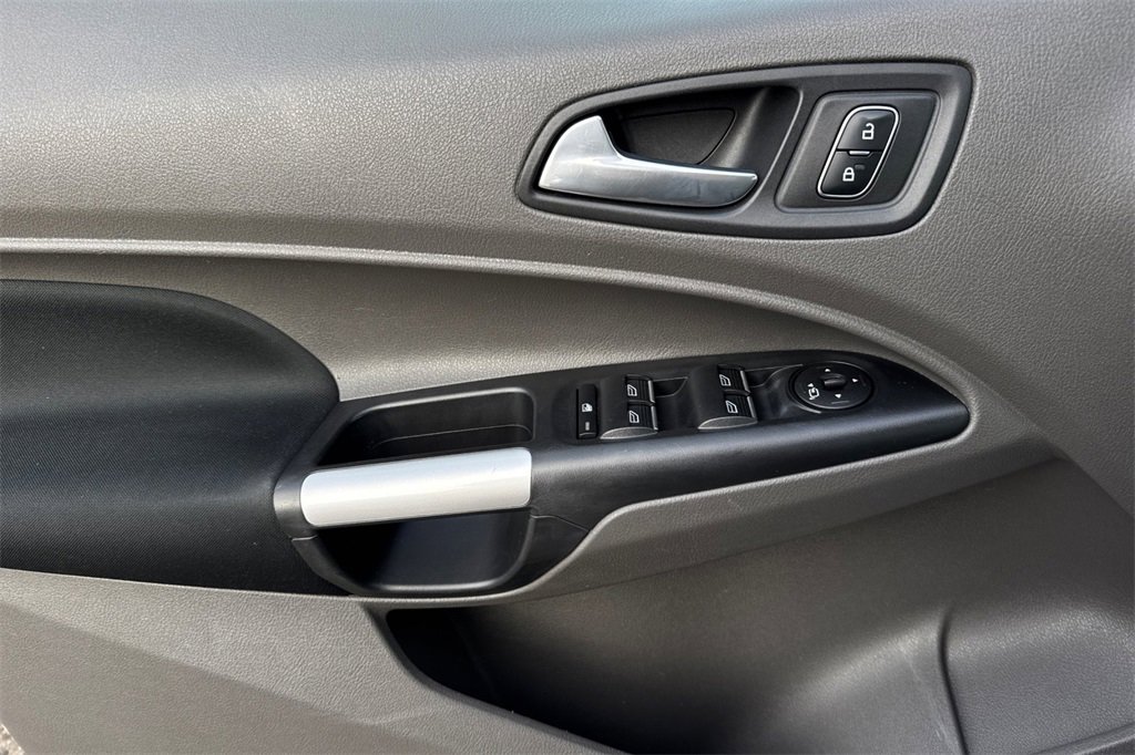 Used 2021 Ford Transit Connect XLT image 11
