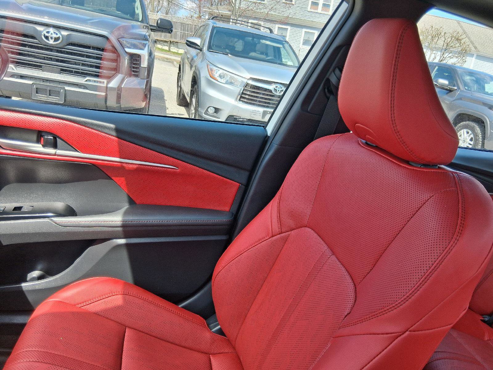 Used 2025 Toyota Camry XSE AWD/4WD image 21