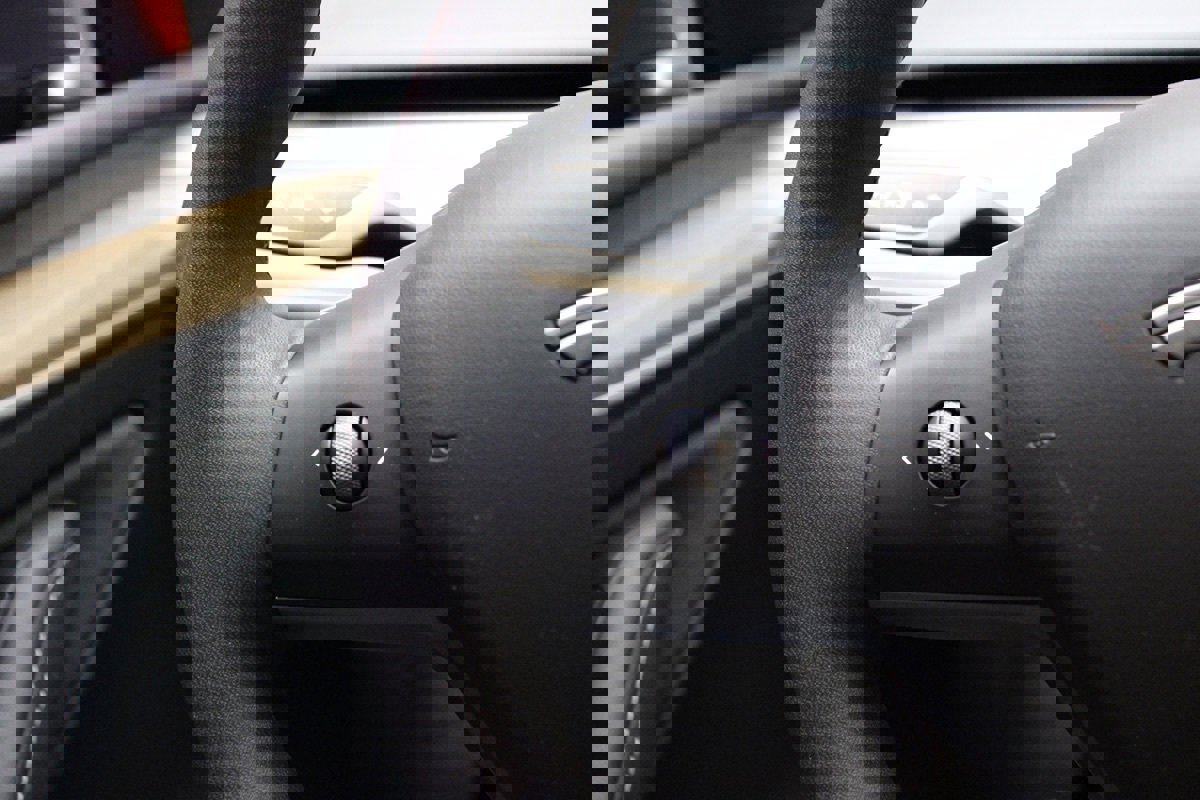 Used 2022 Tesla Model Y Performance image 16