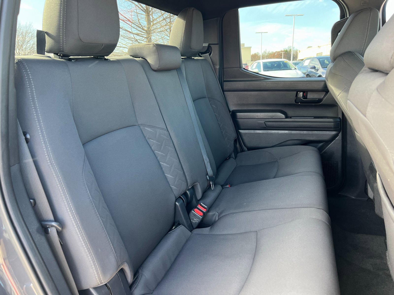 Used 2025 Toyota Tacoma SR5 image 31