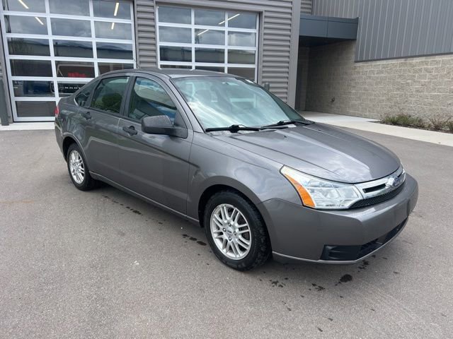 Used 2009 Ford Focus SE FWD image 3