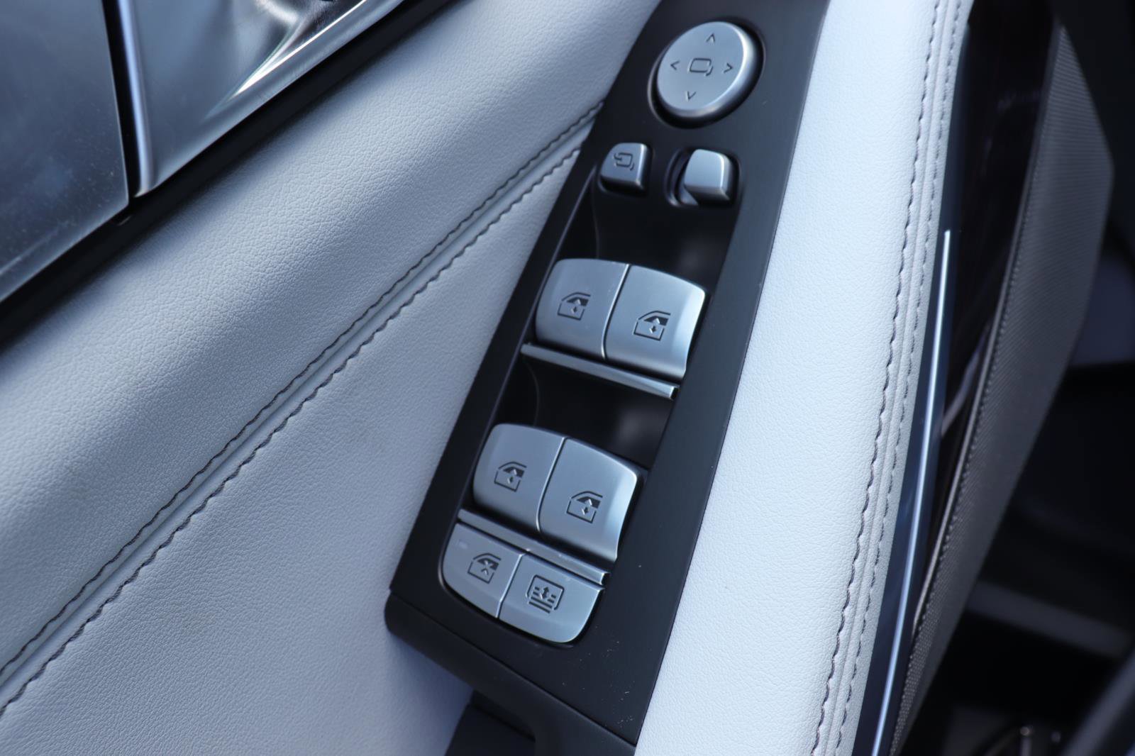 New 2026 BMW X7 xDrive40i w/ Premium Package image 30