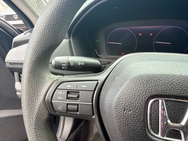 Used 2024 Honda Accord EX image 10