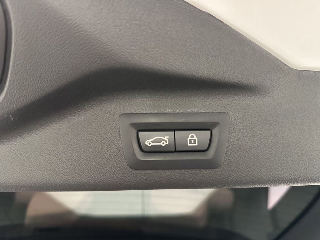 Used 2020 BMW X7 xDrive40i w/ Premium Package image 31