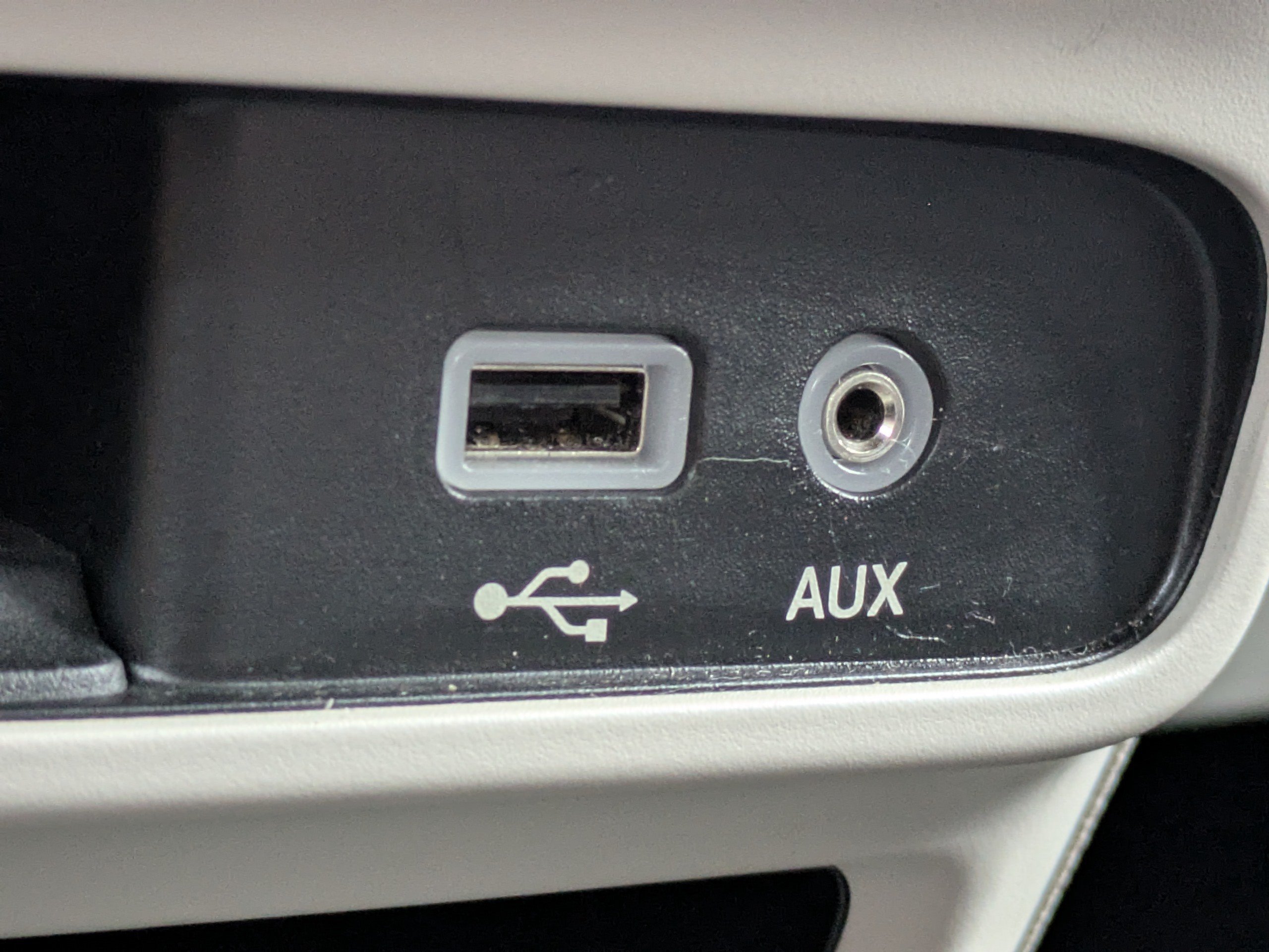 Used 2018 Chrysler Pacifica Touring-L FWD image 25