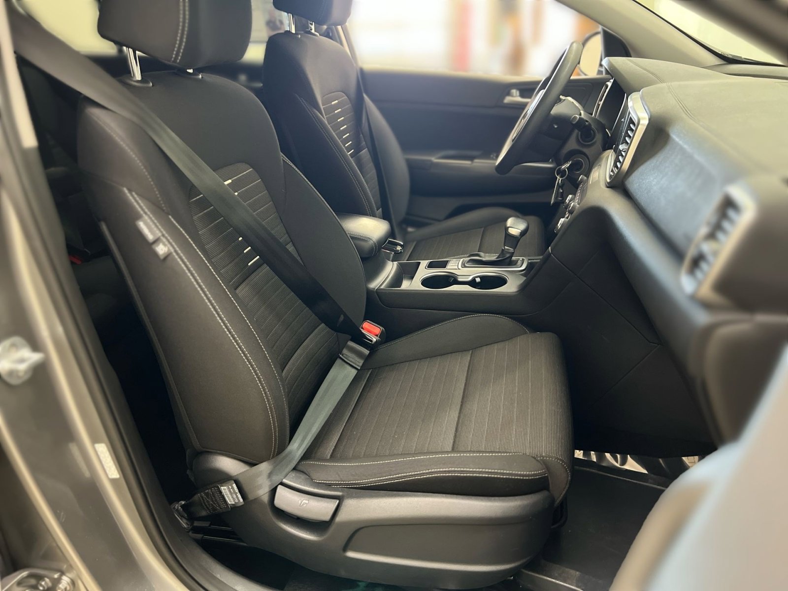 Used 2020 Kia Sportage LX w/ LX Popular Package image 24