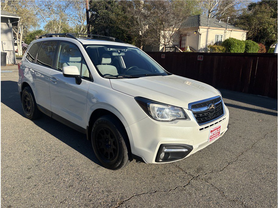 Used 2018 Subaru Forester 2.5i Premium AWD/4WD image 1