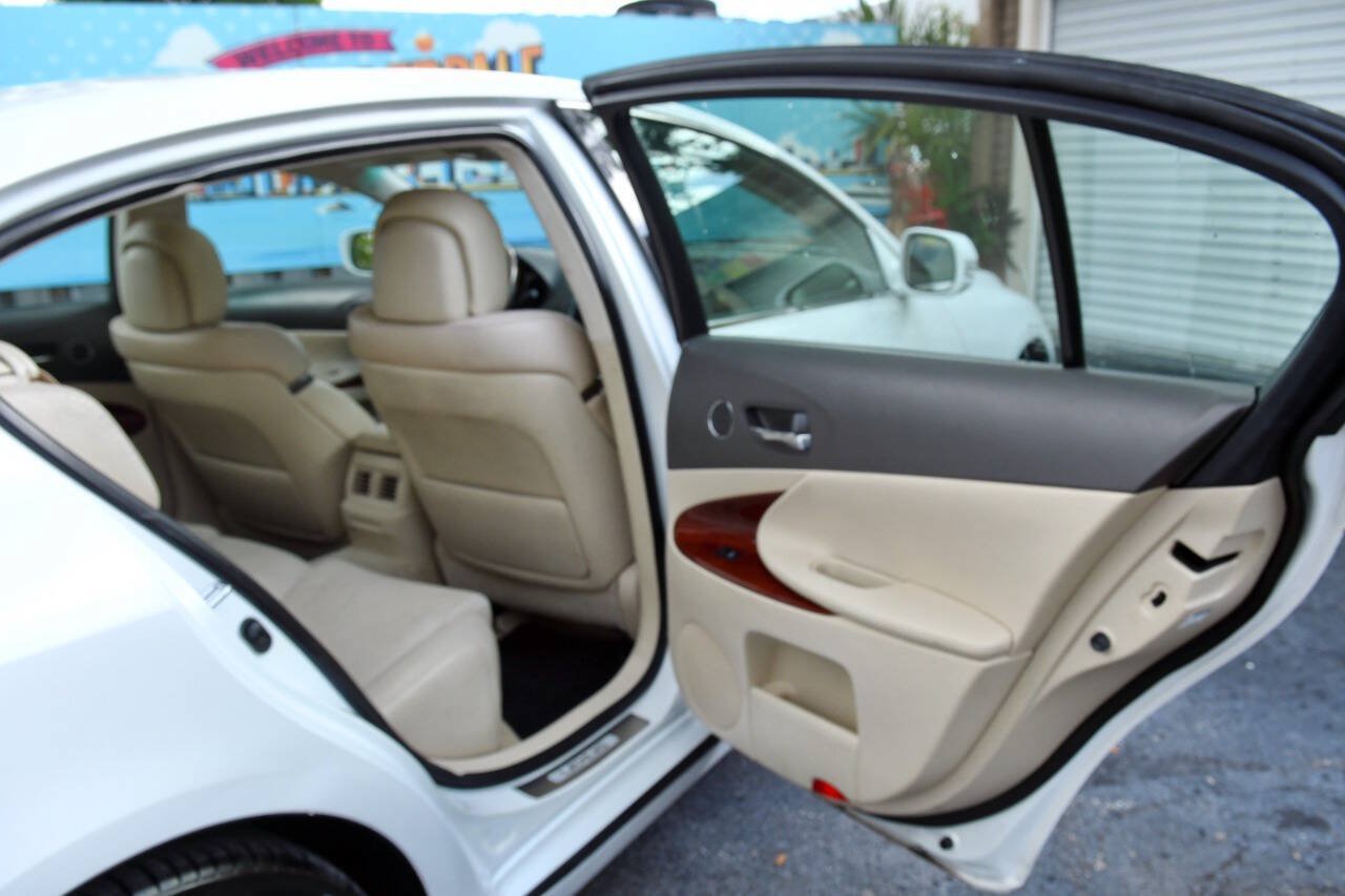 Used 2011 Lexus GS 450h w/ Preferred Accessory Package RWD image 40