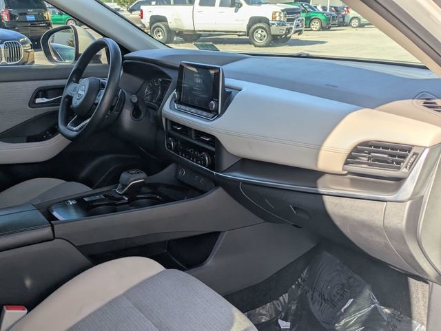 Certified 2023 Nissan Rogue SV FWD image 30