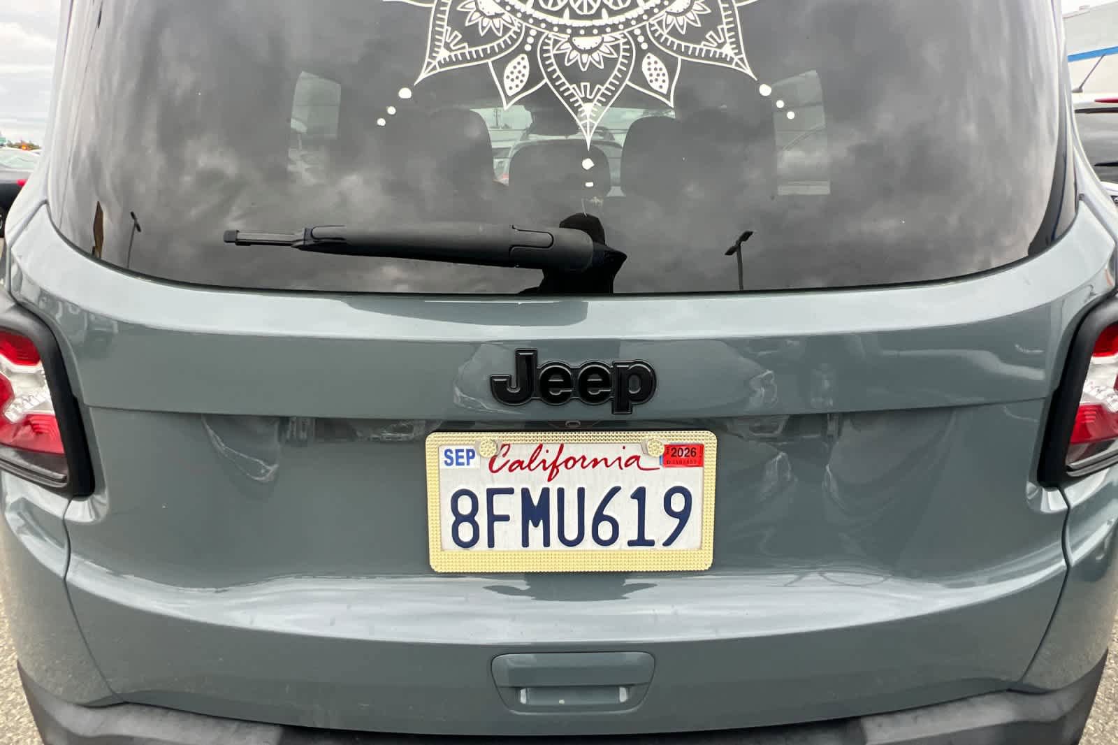 Used 2018 Jeep Renegade Altitude FWD image 19