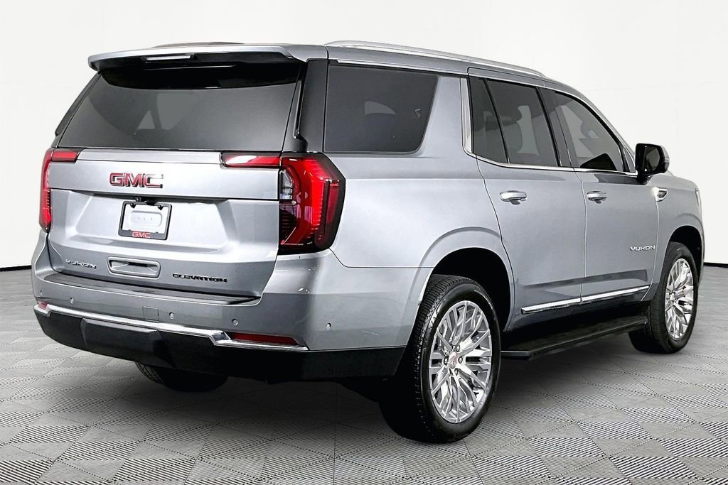 Used 2025 GMC Yukon Elevation AWD/4WD image 6