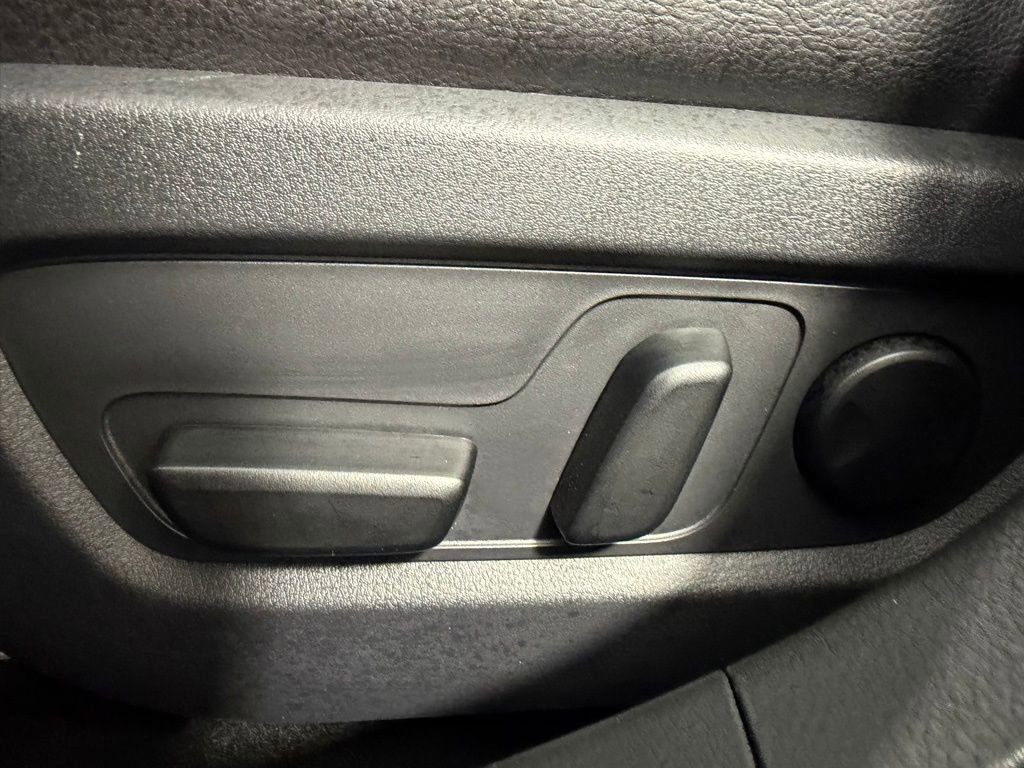 Used 2025 MAZDA CX-50 AWD 2.5 Hybrid w/ Cargo Package image 23